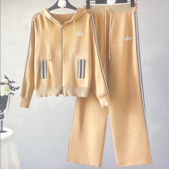 Alo Yoga Two-Piece Hoodie & Wide-Leg Sweatpants Set — Camel